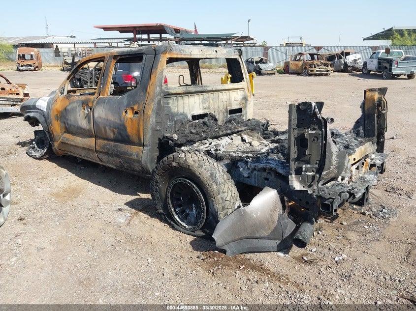 2025 TOYOTA TACOMA 2.4L I-4 DI, DOHC, V(VIN: 3TMLB5JN3SM136329