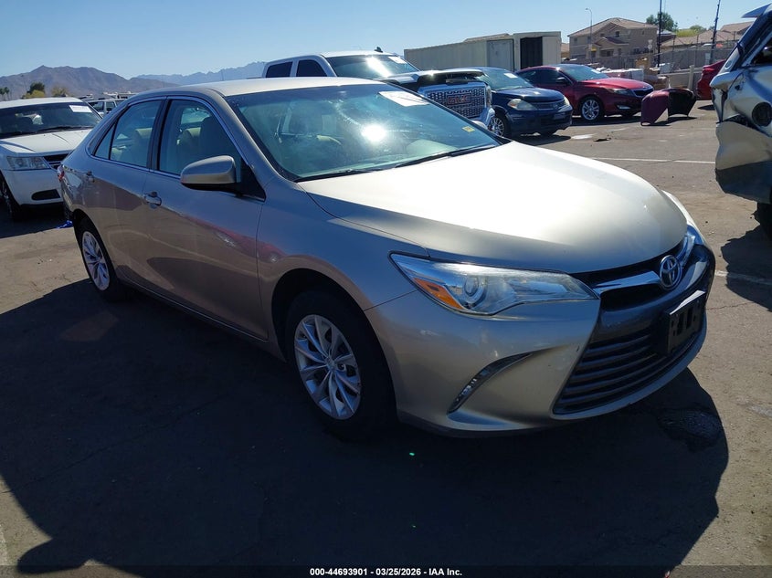 2015 Toyota Camry Le