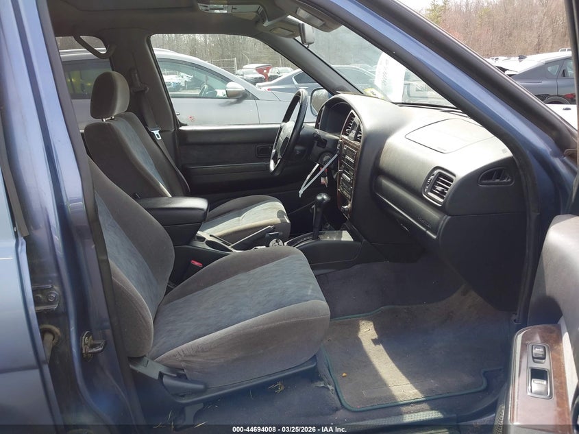 2001 Nissan Pathfinder Le