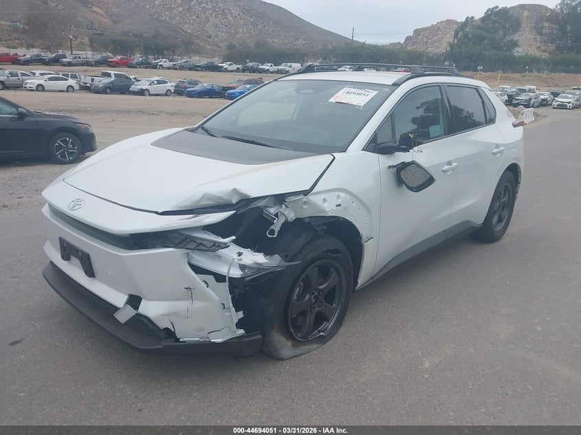 Vin: jtmbcaeb2tj010964, lot: 45191168, toyota bz xle plus 20262