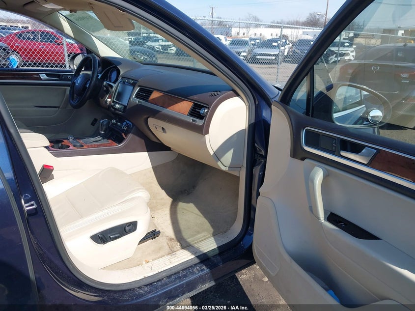 2011 Volkswagen Touareg Vr6 Lux