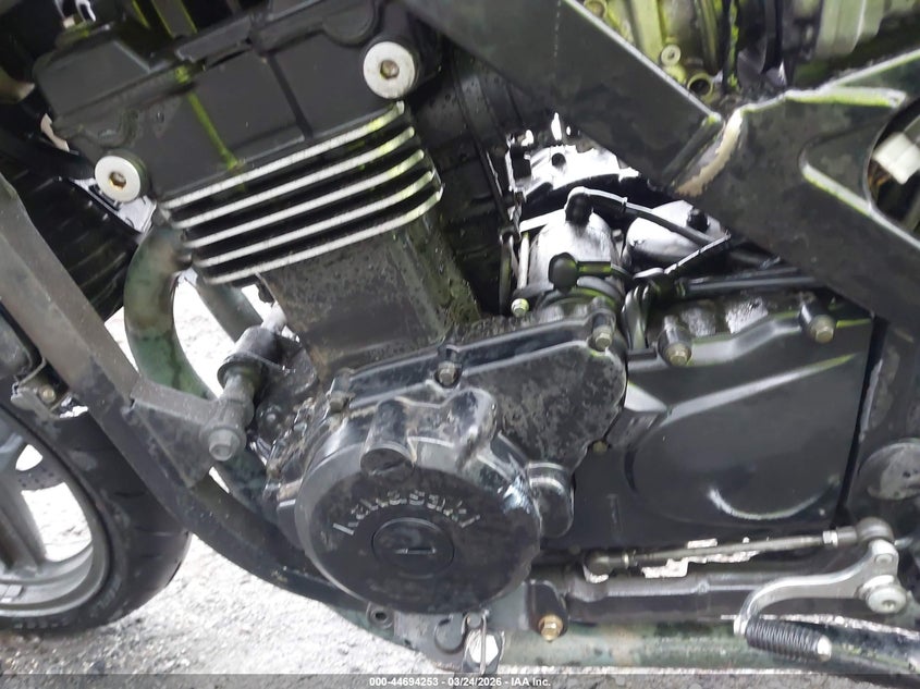 2005 Kawasaki Ex500 D VIN: JKAEXVD1X5A090688 Lot: 44694253