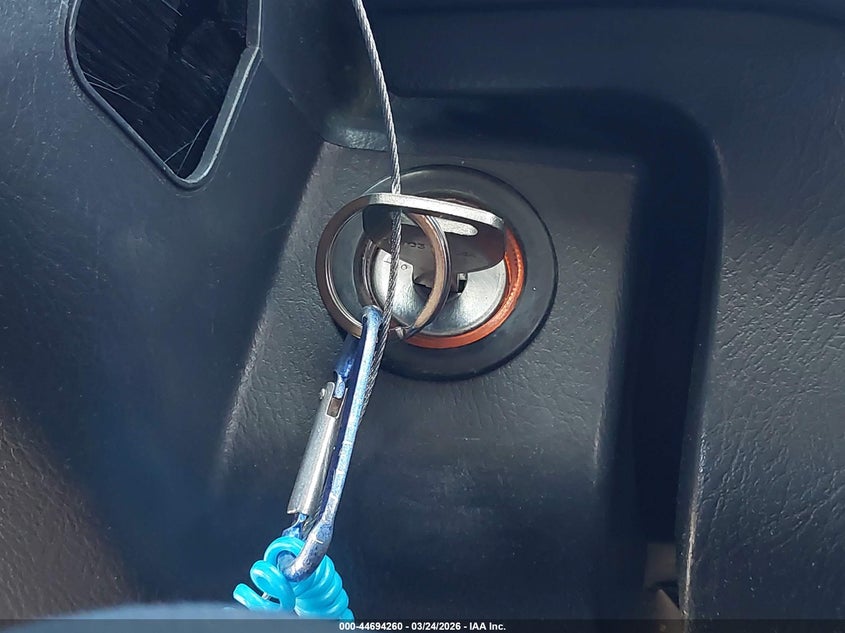 2000 Honda Cr-V Lx VIN: JHLRD2847YC009337 Lot: 44694260