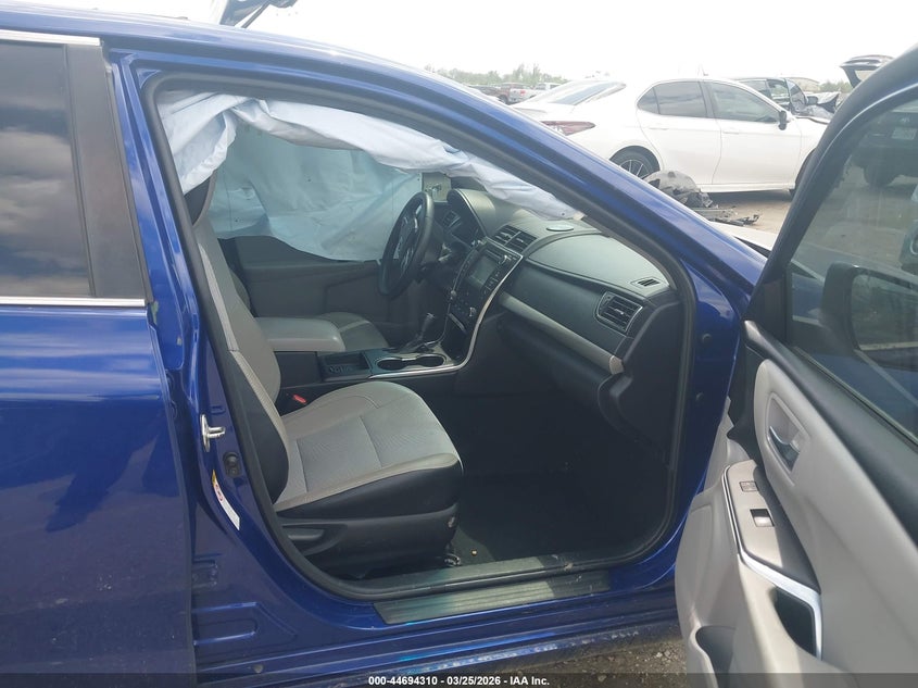 2016 Toyota Camry Se