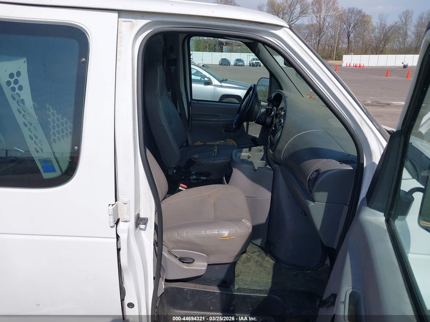 2000 Ford E-150 Commercial/Recreational