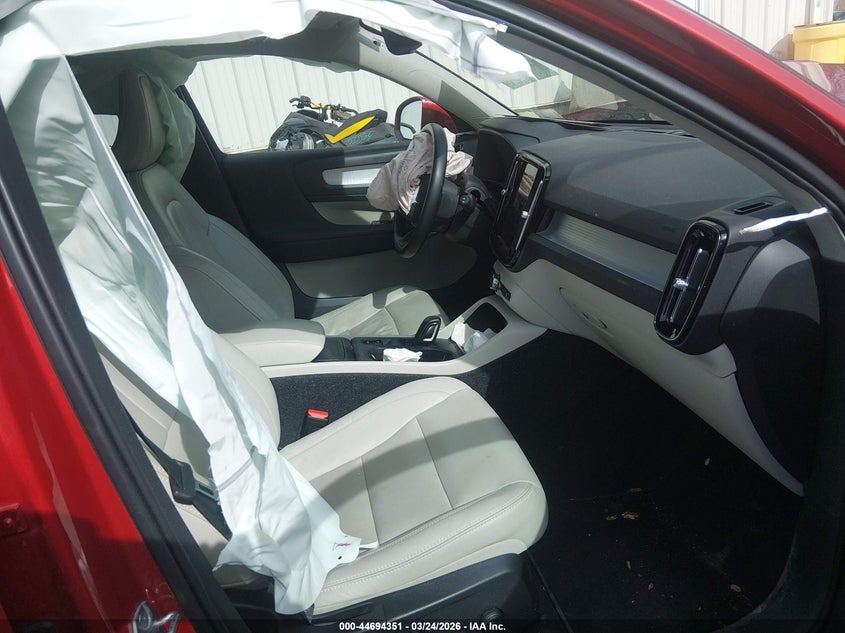 2020 Volvo Xc40 T5 Momentum