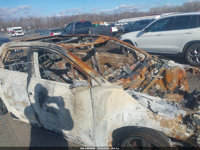 2024 TOYOTA BZ4X auction photo 6