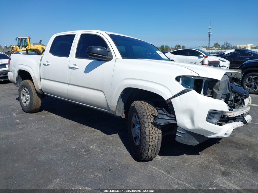 2018 TOYOTA TACOMA SR