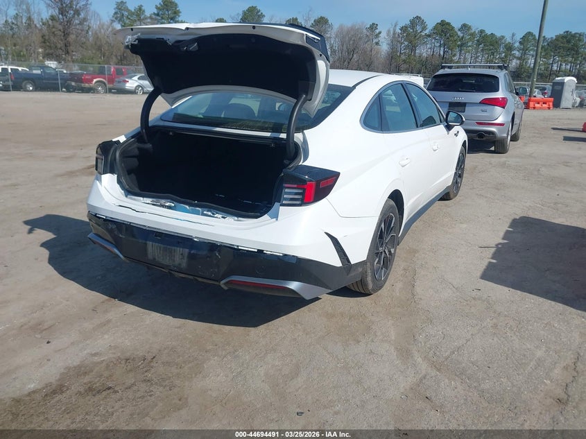 2025 Hyundai Sonata Sel