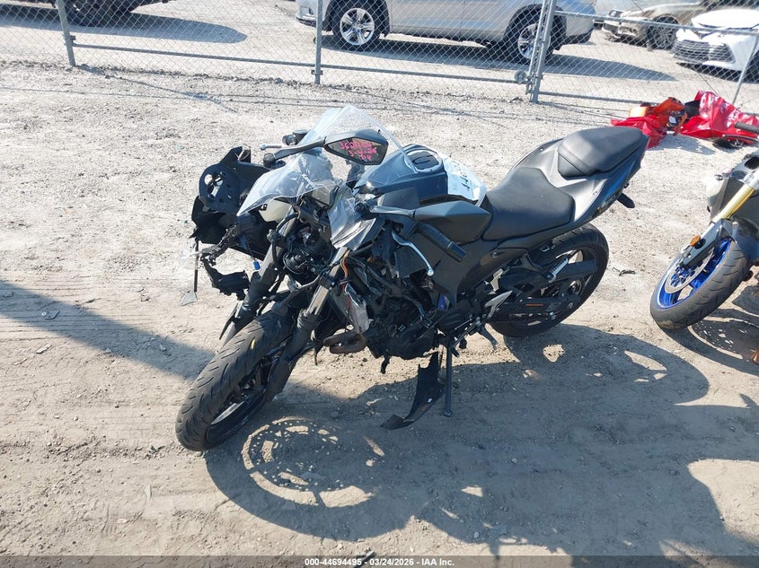 ML5EXGJ17SDA64921 2025 Kawasaki Ex500 A/B photo 1
