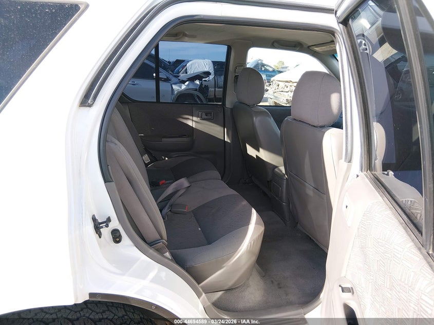 2004 Isuzu Rodeo S 3.2L V6 VIN: 4S2CK58W944316206 Lot: 44694589