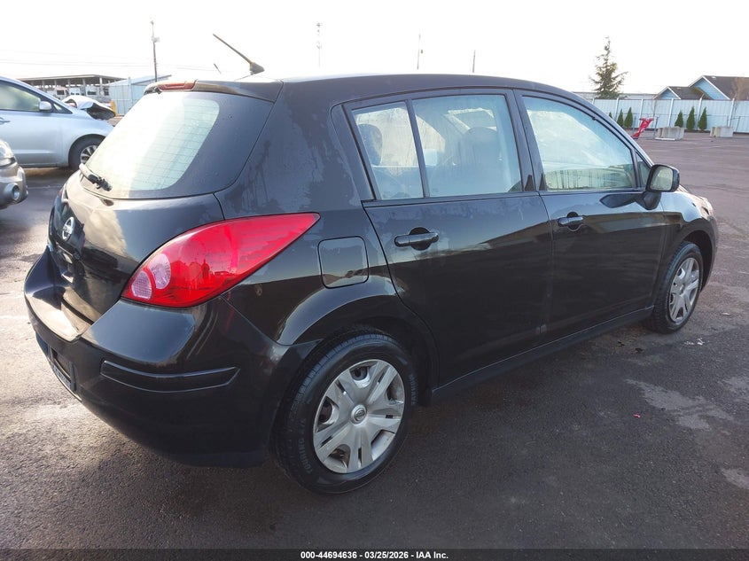 2011 Nissan Versa 1.8S