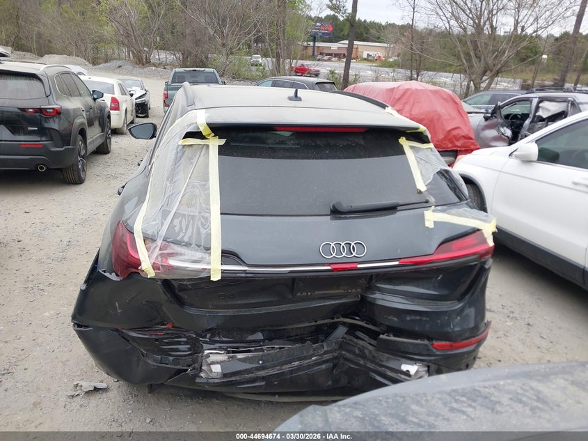 2024 Audi Q8 E-Tron Premium Plus Quattro VIN: WA15AAGE4RB050051 Lot: 44694674