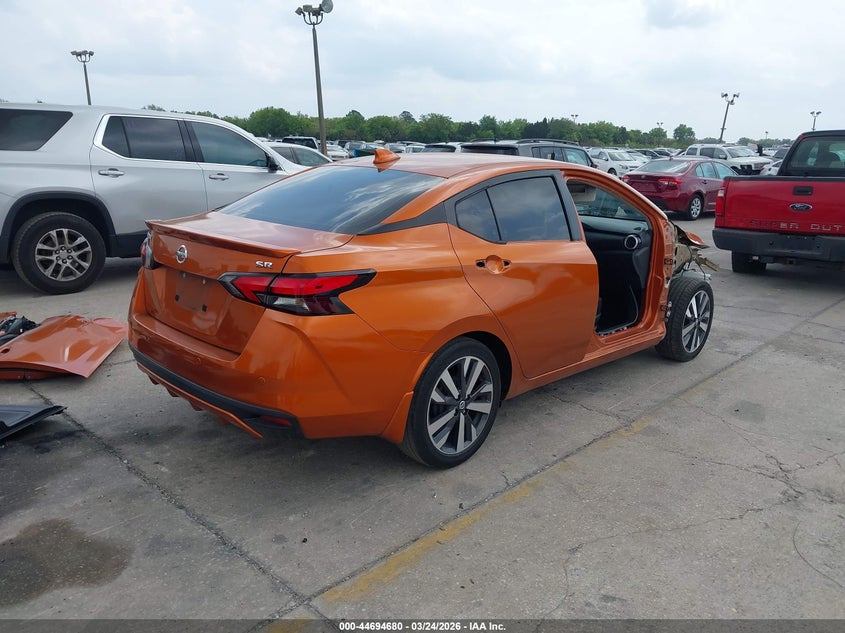 2021 Nissan Versa Sr Xtronic Cvt