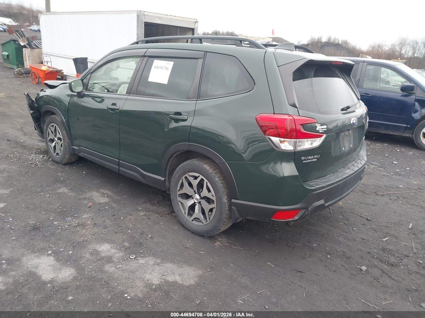 2022 Subaru Forester Premium
