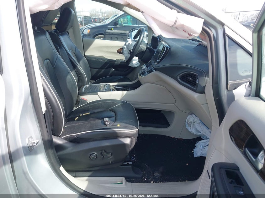 2022 Chrysler Pacifica Hybrid Limited