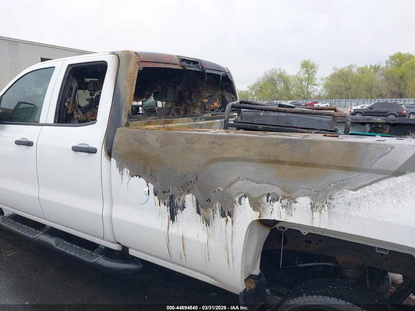 2019 CHEVROLET SILVERADO 2500HD auction photo 6