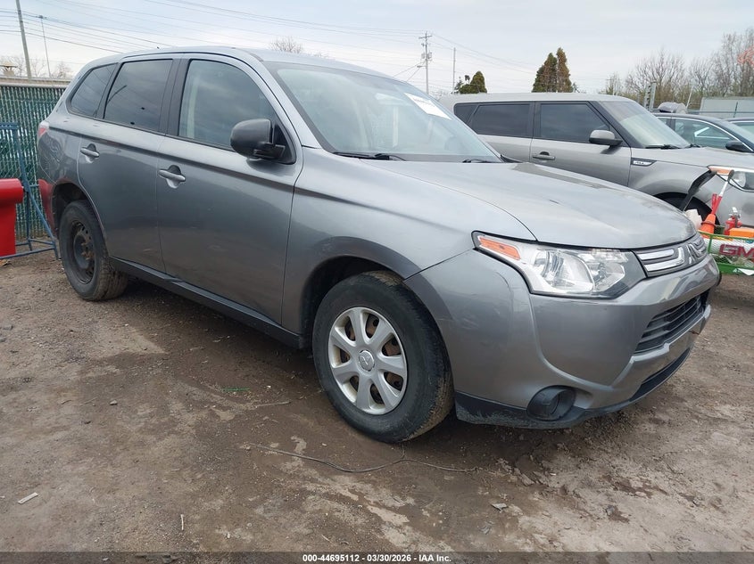 2014 Mitsubishi Outlander Es