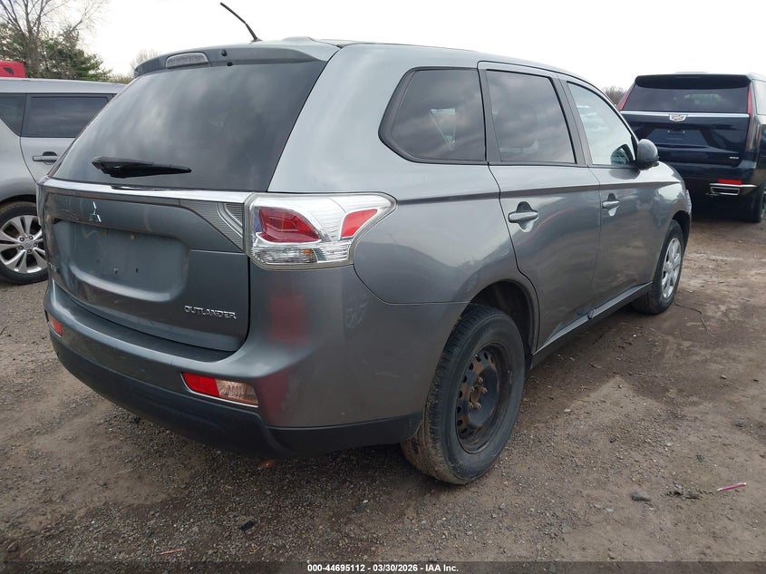 2014 Mitsubishi Outlander Es