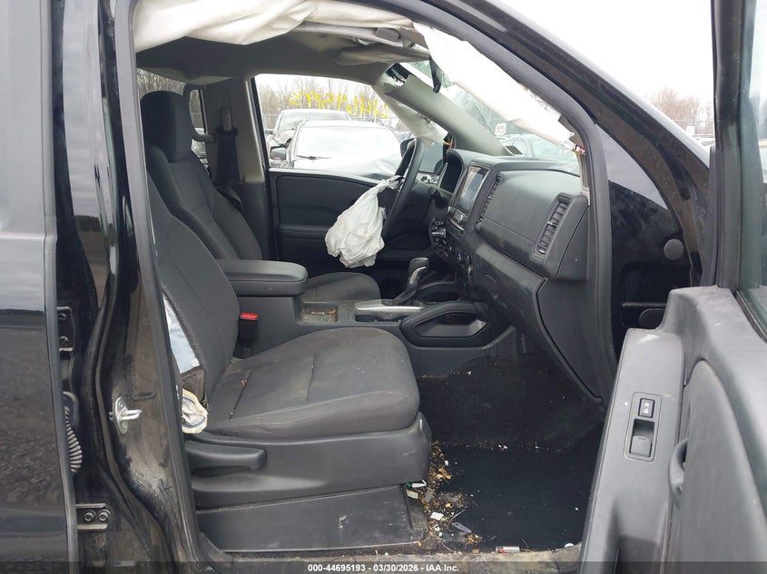 2022 Nissan Frontier S 4X4