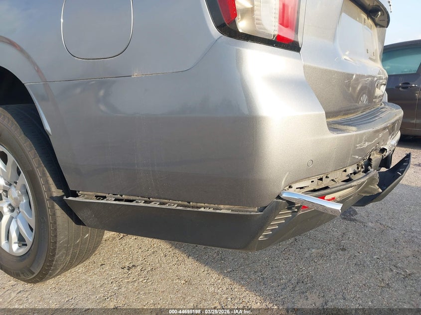 2021 Chevrolet Suburban 2Wd Lt VIN: 1GNSCCKD1MR333723 Lot: 44695198