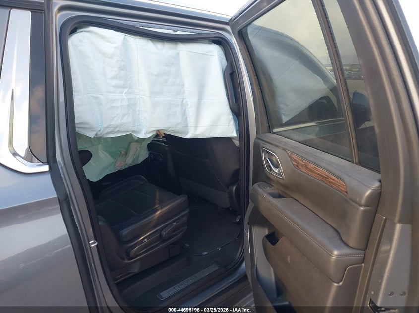 2021 Chevrolet Suburban 2Wd Lt VIN: 1GNSCCKD1MR333723 Lot: 44695198