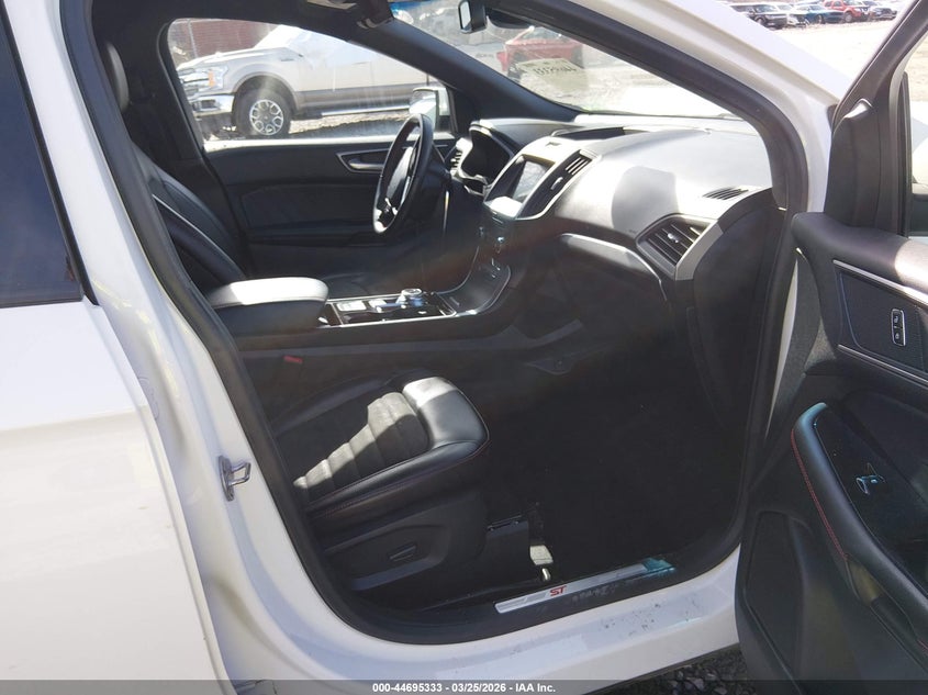 2020 Ford Edge St Line