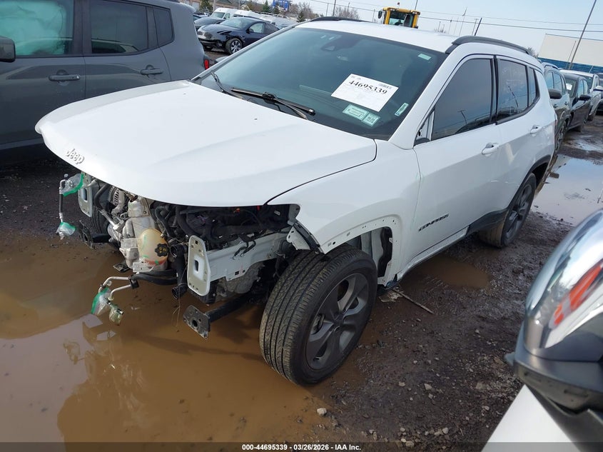 2022 Jeep Compass Latitude Lux 4X4