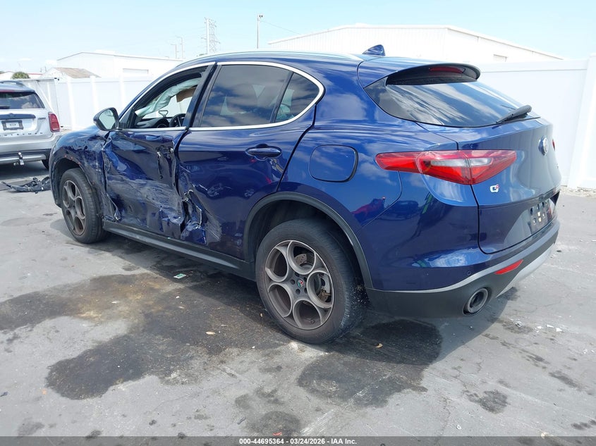2018 Alfa Romeo Stelvio Ti Awd