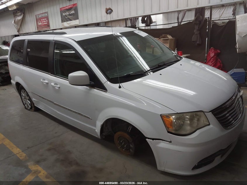 2014 Chrysler Town & Country Touring