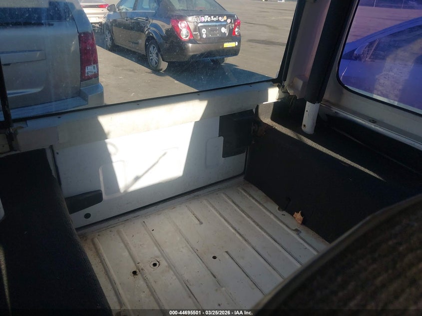 1994 Jeep Wrangler / Yj Se VIN: 1J4FY29S9RP415948 Lot: 44695501