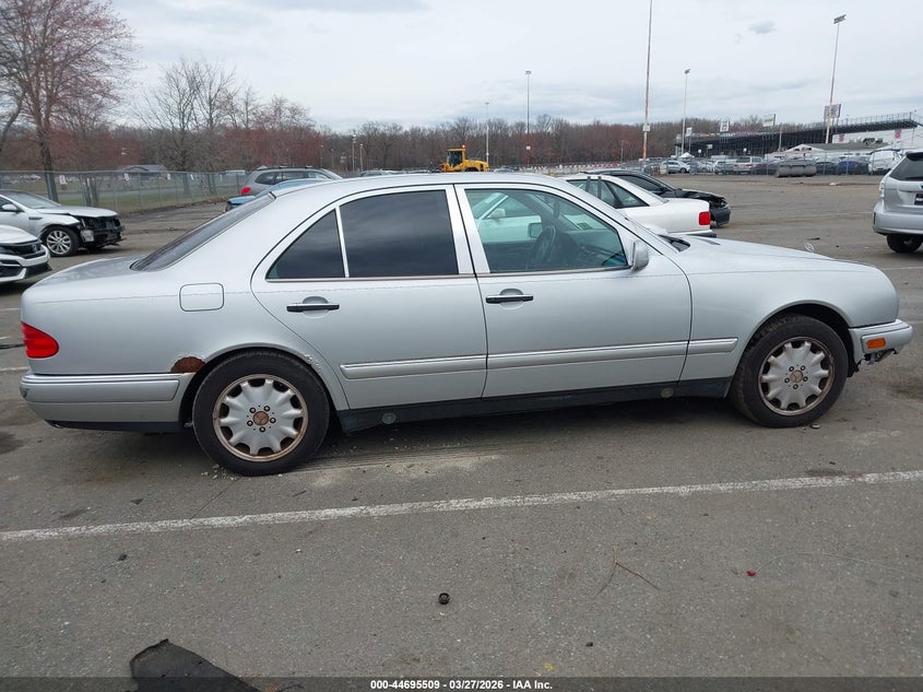 1999 Mercedes-Benz E 320 VIN: WDBJF65H0XA843087 Lot: 44695509