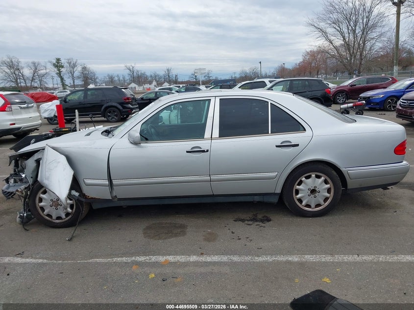 1999 Mercedes-Benz E 320 VIN: WDBJF65H0XA843087 Lot: 44695509