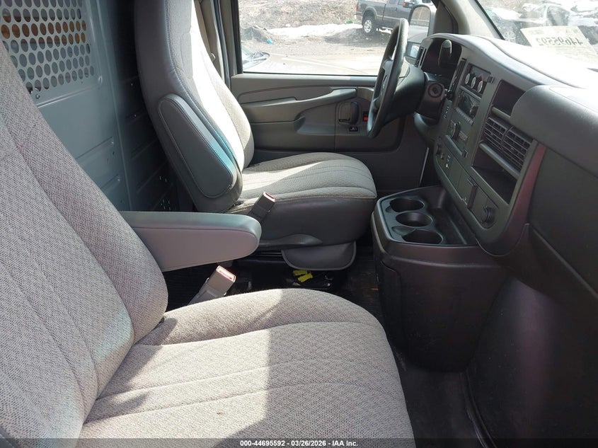2015 GMC Savana 2500 Work Van