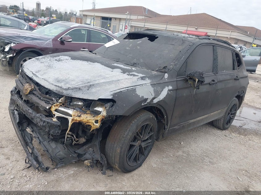2021 Volkswagen Tiguan 2.0T Se/2.0T Se R-Line Black/2.0T Sel
