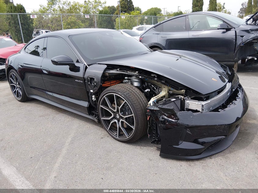 2026 Porsche Taycan 4/4 Black Edition/Black Edition