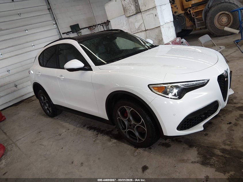 2022 Alfa Romeo Stelvio Sprint Awd VIN: ZASPAKAN2N7D40872 Lot: 44695867