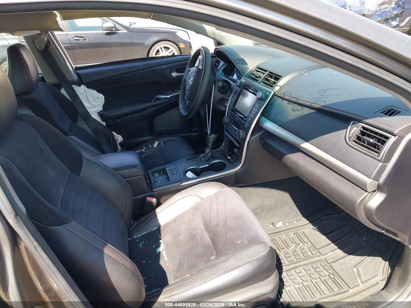 2017 Toyota Camry Xse