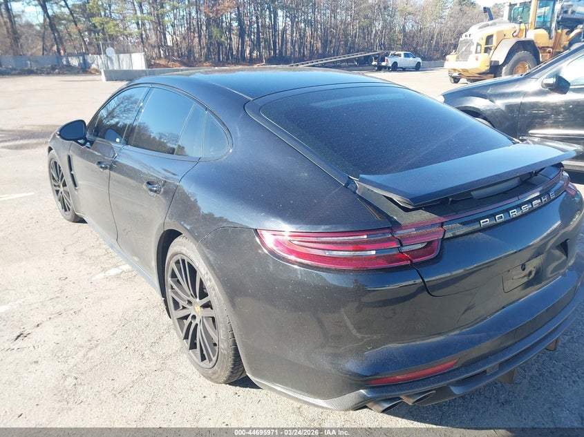2017 Porsche Panamera 4S