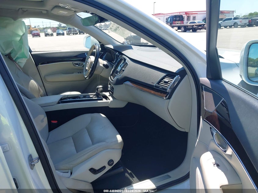 2019 Volvo Xc90 T5 Momentum