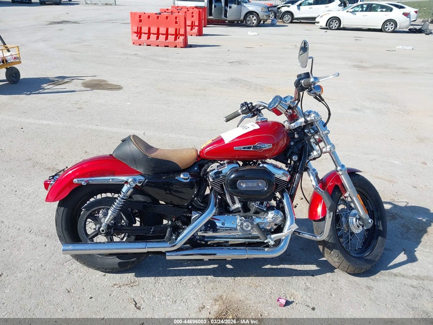 2014 Harley-Davidson Xl1200 C VIN: 1HD1CT315EC407401 Lot: 44696003