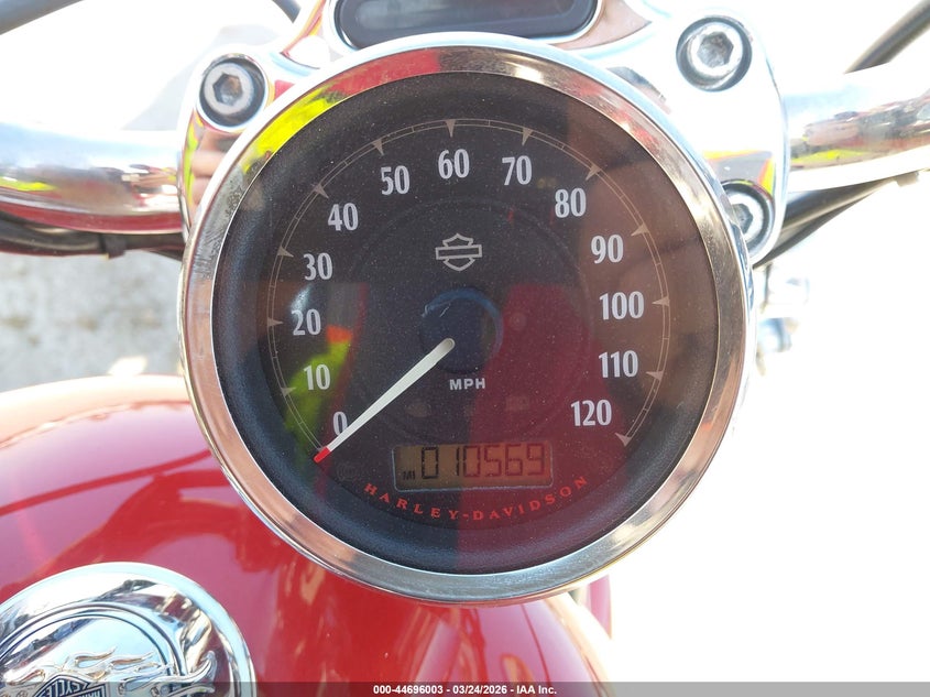 2014 Harley-Davidson Xl1200 C VIN: 1HD1CT315EC407401 Lot: 44696003