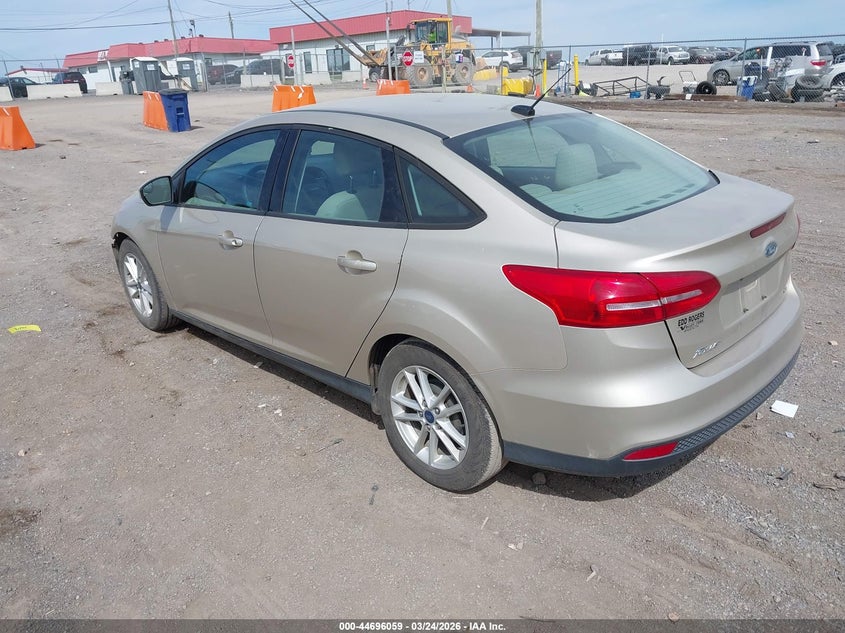 Vin: 1fadp3f2xhl208359, lot: 45193176, ford focus se 20173