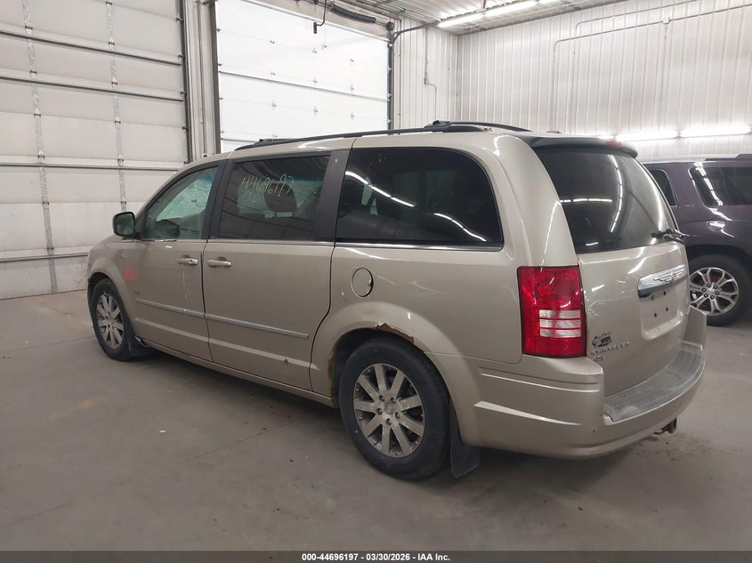 2009 Chrysler Town & Country Touring