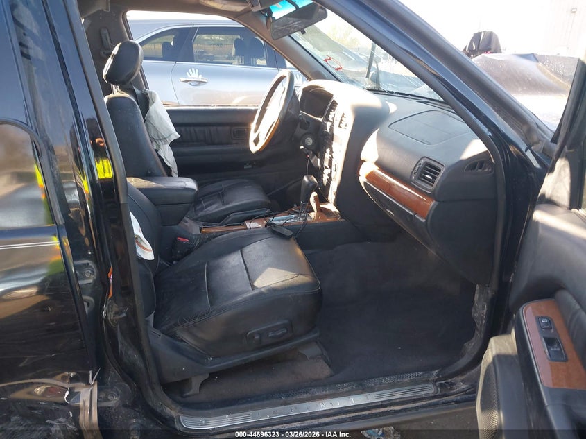 2002 INFINITI QX4 auction photo 5