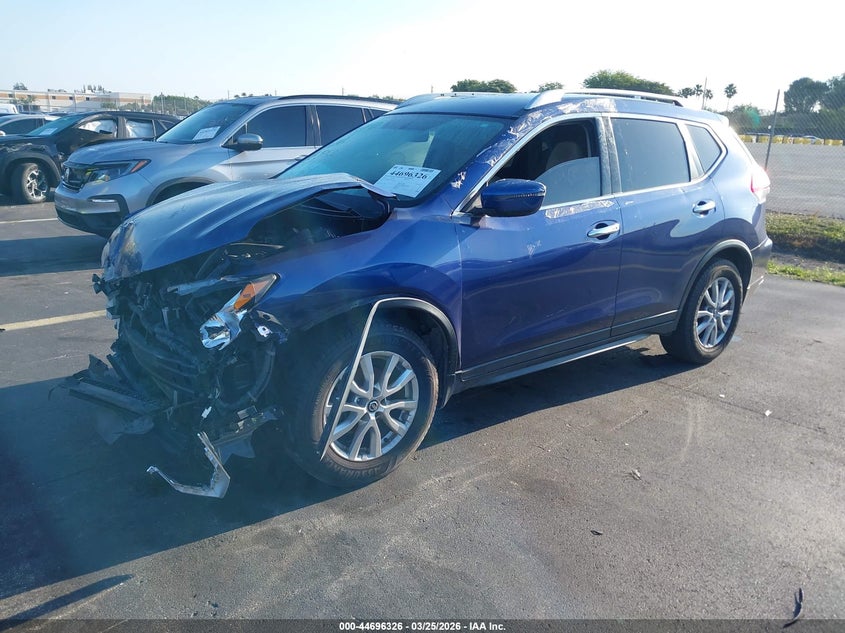 2018 Nissan Rogue Sv