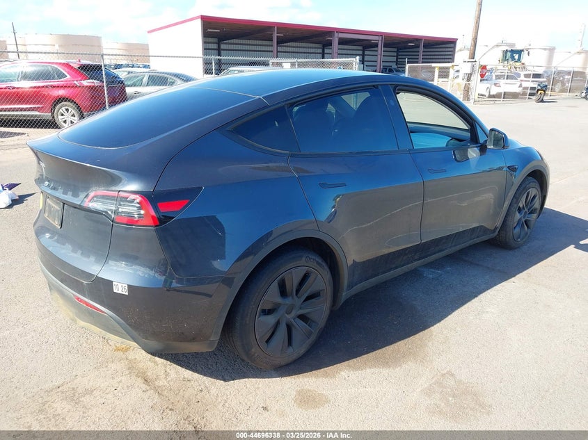 TESLA MODEL Y 2024 VIN 7SAYGDED5RF208894