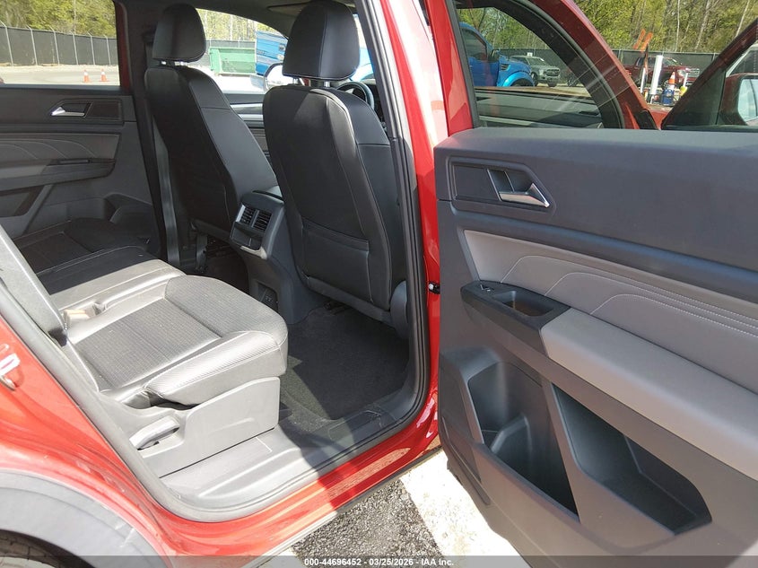 2021 Volkswagen Atlas Cross Sport 3.6L V6 Se W/Technology R-Line VIN: 1V2PE2CA7MC205446 Lot: 44696452