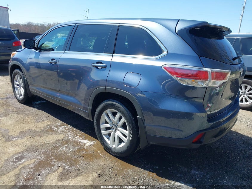 2016 Toyota Highlander Le V6