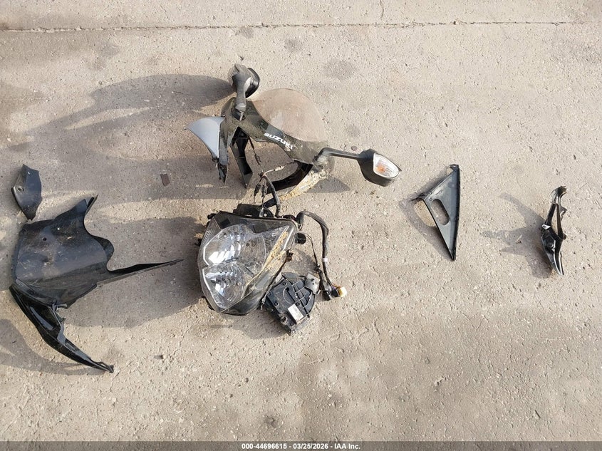 2023 Suzuki Gsx-R750 VIN: JS1GR7MA9P7100965 Lot: 44696615